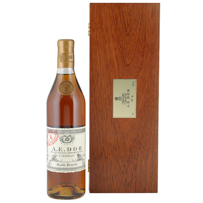 Коньяк A.E. Dor № 6 Vieille Reserve Grande Champagne in wooden box 0,7 л фото