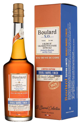 Кальвадос Boulard XO Double Barrel Finish Pays d'Auge in gift box 0,7 л фото