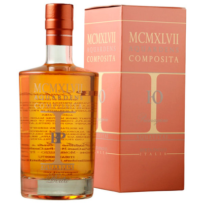 Граппа Berta MCMXLVII Aquardens Composita in gift box 0,7 л фото