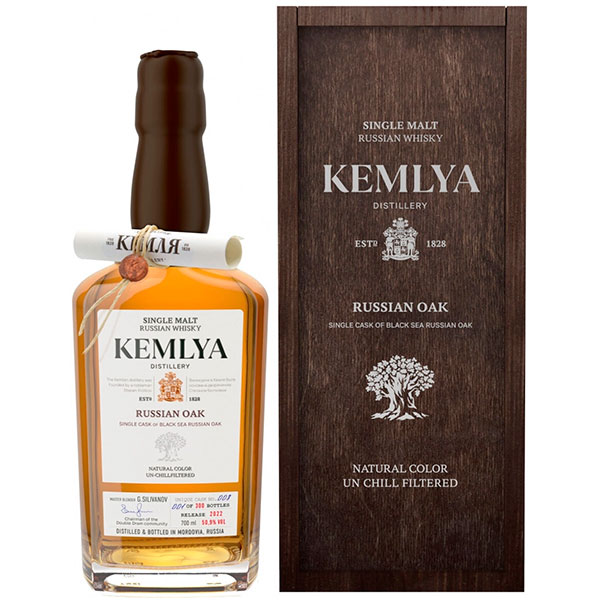 Виски Kemlya Russian Oak Single Malt Single Cask in wooden box 0,7 л фото