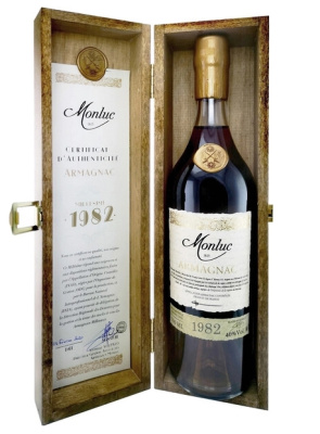 Арманьяк Monluc in wooden box 1982 0,7 л фото