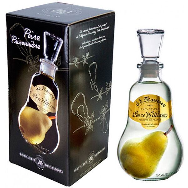 Бренди G. E. Massenez Eau-de-Vie Poire Prisonniere in gift box 0,7 л фото