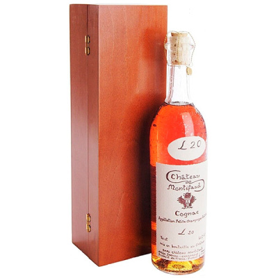 Коньяк Chateau de Montifaud 20 Years Old Petite Champagne in wooden box 0,70 л фото