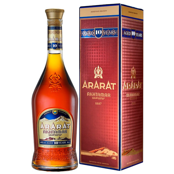 Бренди Ararat Akhtamar 10 years in gift box 0,5 л фото