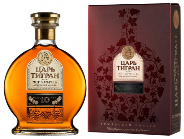 Бренди Tsar Tigran 10 Years in gift box 0,5 л фото