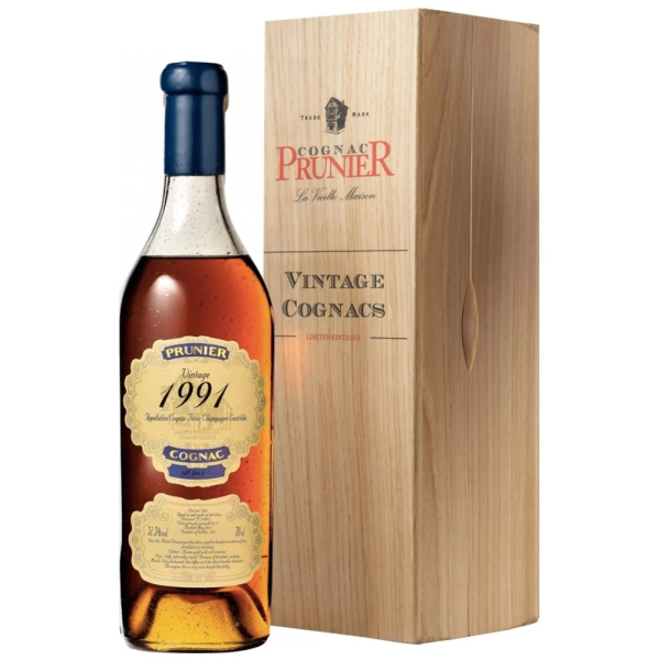 Коньяк Prunier 1991 Petite Champagne in gift box 0,7 л фото