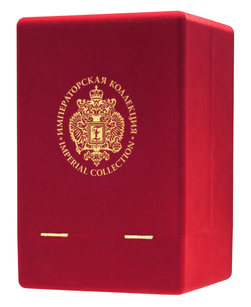 Водка Императорская Коллекция Графин Яйцо (Рубин) в бархат. п/у 40% 0,7 л фото