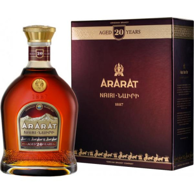 Бренди Ararat Nairi aged 20 years in gift box 0,70 л фото