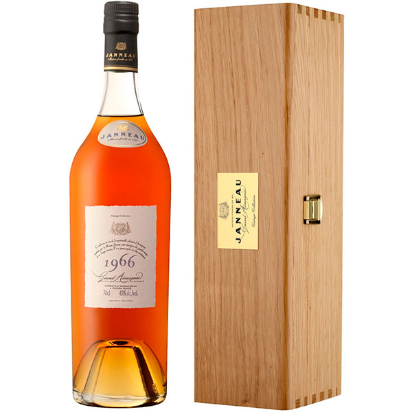 Арманьяк Janneau Vintage Collection in wooden box 1966 0,7 л фото