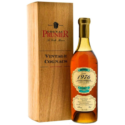 Коньяк Prunier Grande Champagne in wooden box 1976 0,70 л фото