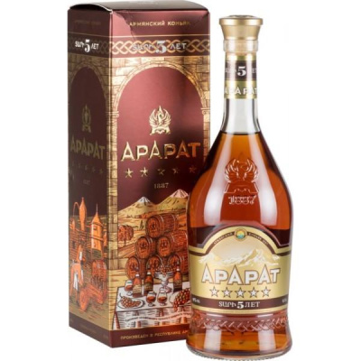 Бренди Ararat 5 years old in gift box 0,7 л фото