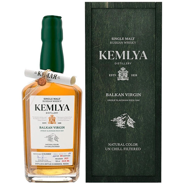 Виски Kemlya Balkan Virgin Single Malt in wooden box 0,7 л фото