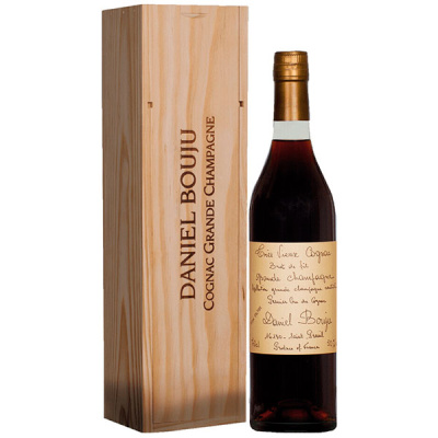 Коньяк Daniel Bouju Brut de Fut Grande Champagne in wooden box 0,70 л фото