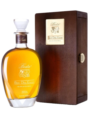Граппа Berta Bric Del Gaian in wooden box 2016 0,7 л фото