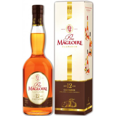 Кальвадос Pere Magloire 12 Years Old in gift box 0,70 л фото