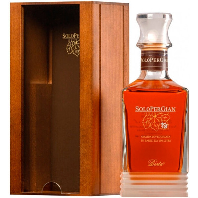 Граппа Berta SoloPerGian in wooden box 2011 0,7 л фото