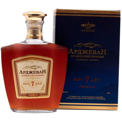 Бренди Arjevan 7 Years Old in gift box 0,5 л фото