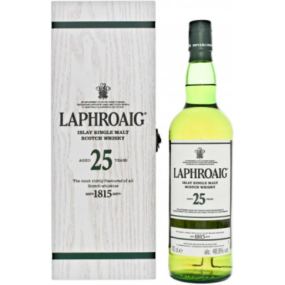 Виски Laphroaig 25 Years Old Single Malt Islay in wooden box 0,70 л фото