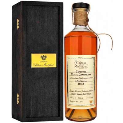 Коньяк Chateau de Montifaud Millesime Petite Champagne in wooden box 0,7 л фото