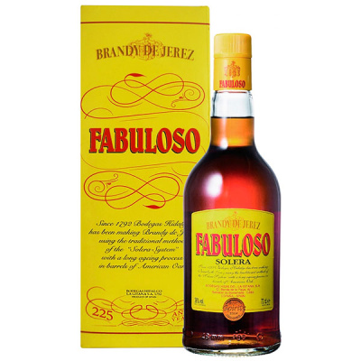 Бренди Bodegas Hidalgo La Gitana Fabuloso Solera Brandy de Jerez in gift box 0,7 л фото