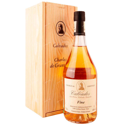 Кальвадос Charles de Granville Fine in wooden box 0,70 л фото