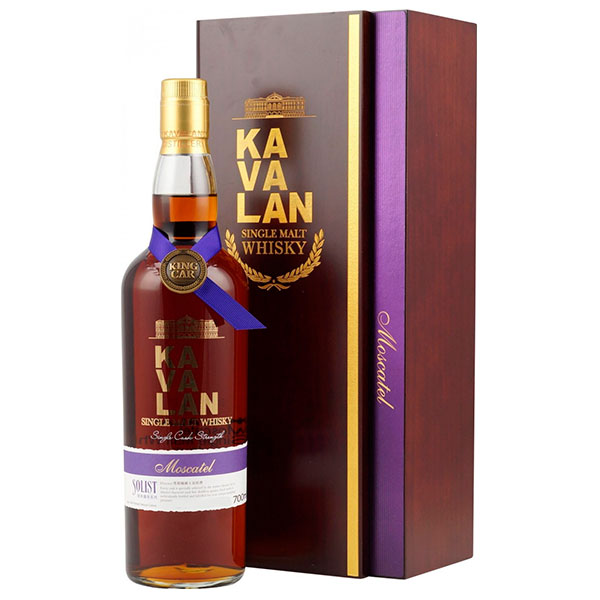 Виски Kavalan Solist Moscatel Single Cask Strangth Single Malt in wooden box 0,75 л фото