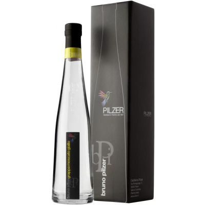 Граппа Pilzer Moscato Giallo in gift box 0,50 л фото