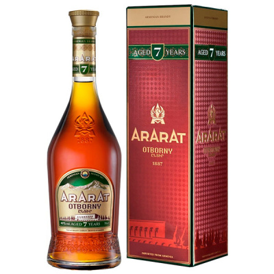Бренди Ararat Otborny 7 years in gift box 0,75 л фото