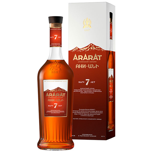 Бренди Ararat Ani 7 years in gift box 0,70 л фото
