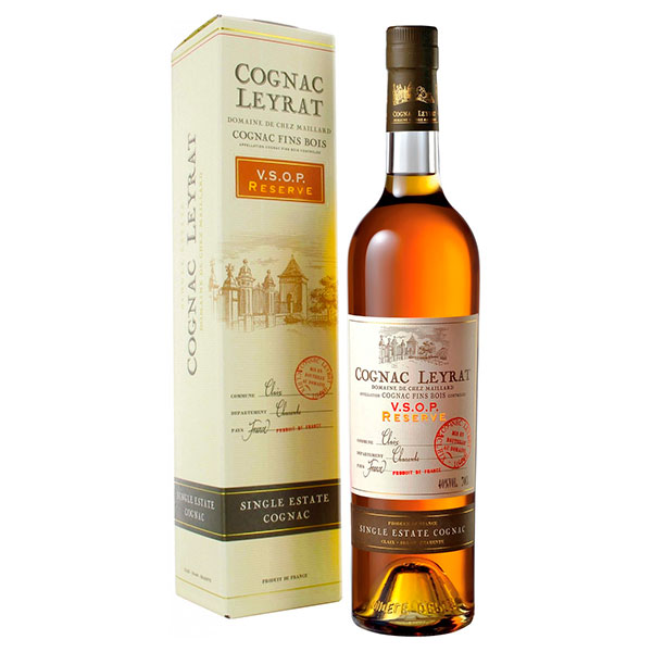 Коньяк Leyrat VSOP Reserve Fins Bois in gift box 0,7 л фото