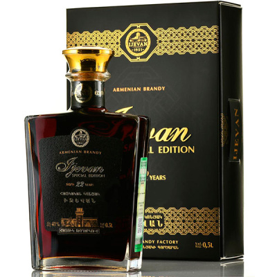 Бренди Ijevan 22 years in gift box 0,75 л фото