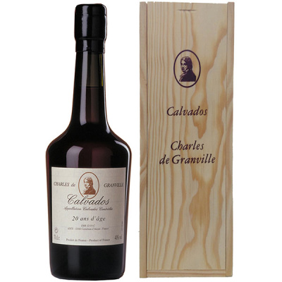 Кальвадос Charles de Grandville 20 y.o. in wooden box 0,7 л фото