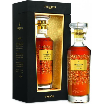 Коньяк Tesseron Tresor Grande Champagne in gift box 0,7 л фото
