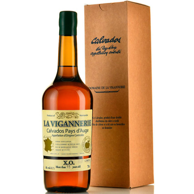 Кальвадос La Vigannerie XO 15 ans Pays d'Auge in gift box 0,7 л фото