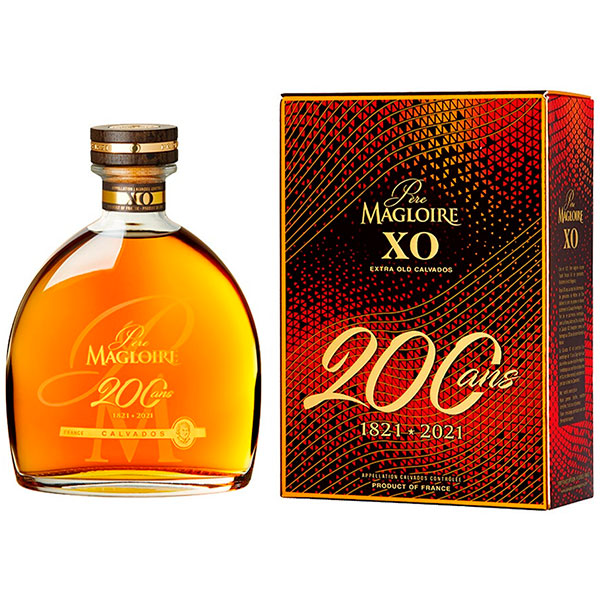 Кальвадос Pere Magloire XO 200 ans in gift box 0,7 л фото