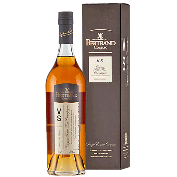 Коньяк Bertrand VS Petite Fine Champagne in gift box 0,7 л фото