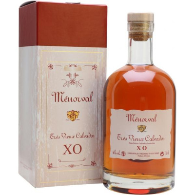 Кальвадос Menorval Tres Vieille XO in gift box 0,7 л фото