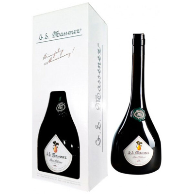 Бренди G. E. Massenez Eau-de-Vie Origine Poire Williams in gift box 0,70 л фото