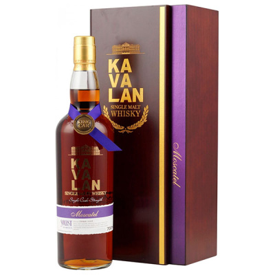 Виски Kavalan Solist Moscatel Single Cask Strangth Single Malt in wooden box 0,75 л фото