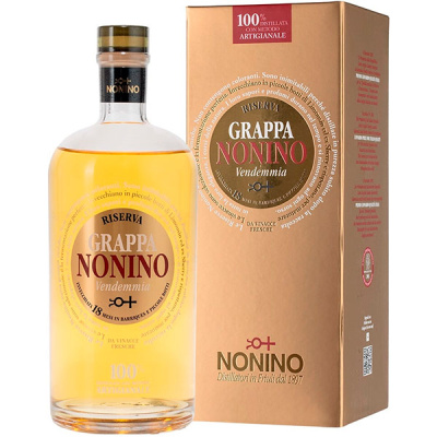 Граппа Nonino Vendemmia Riserva di Annata in barriques in gift box 0,70 л Граппа Nonino Vendemmia Riserva di Annata in barriques in gift box 0,70 л фото