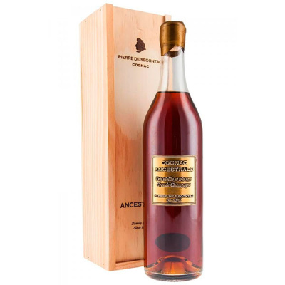 Коньяк Pierre de Segonzac Ancestrale Grande Champagne in wooden box 0,70 л фото