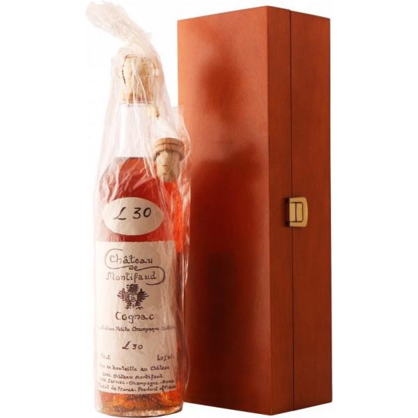 Коньяк Chateau de Montifaud 30 Years Old Petite Champagne in wooden box 0,7 л фото