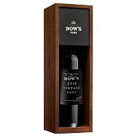 Портвейн Dow's Vintage in wooden box 2013 0,75 л фото