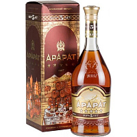 Коньяк Ararat 5 years old in gift box 0,7 л фото