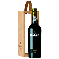 Портвейн Dalva Colheita in wooden box 1982 0,75 л фото