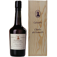 Кальвадос Charles de Grandville 20 y.o. in wooden box 0,7 л фото