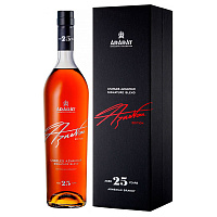 Коньяк Ararat Charles Aznavour in gift box 0,75 л фото