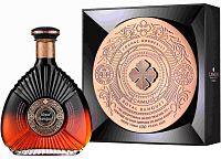 Коньяк Camus Royal Banquet Borderies in gift box 0,7 л фото